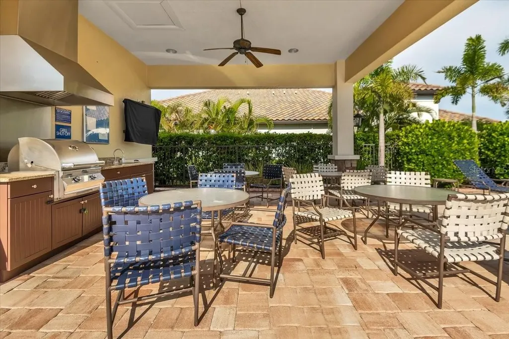 6475 Positano Court Sarasota FL 34243