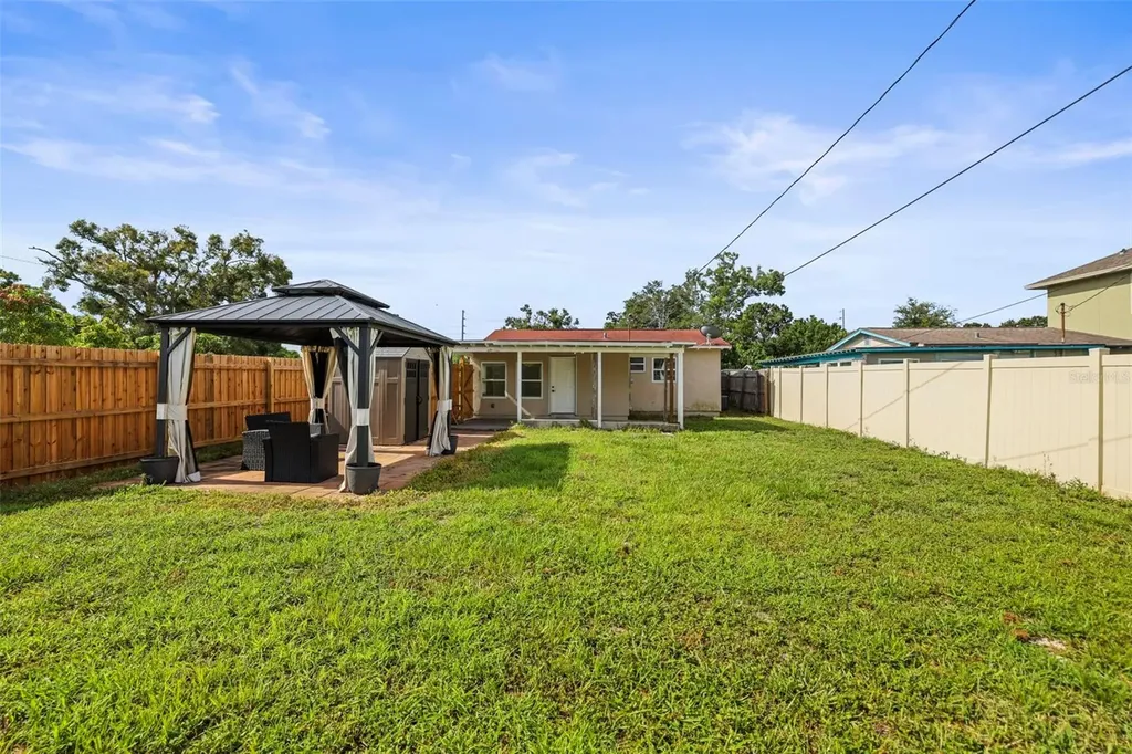 2601 16th Avenue N St Petersburg FL 33713