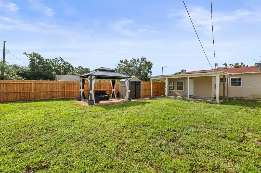 2601 16th Avenue N St Petersburg FL 33713