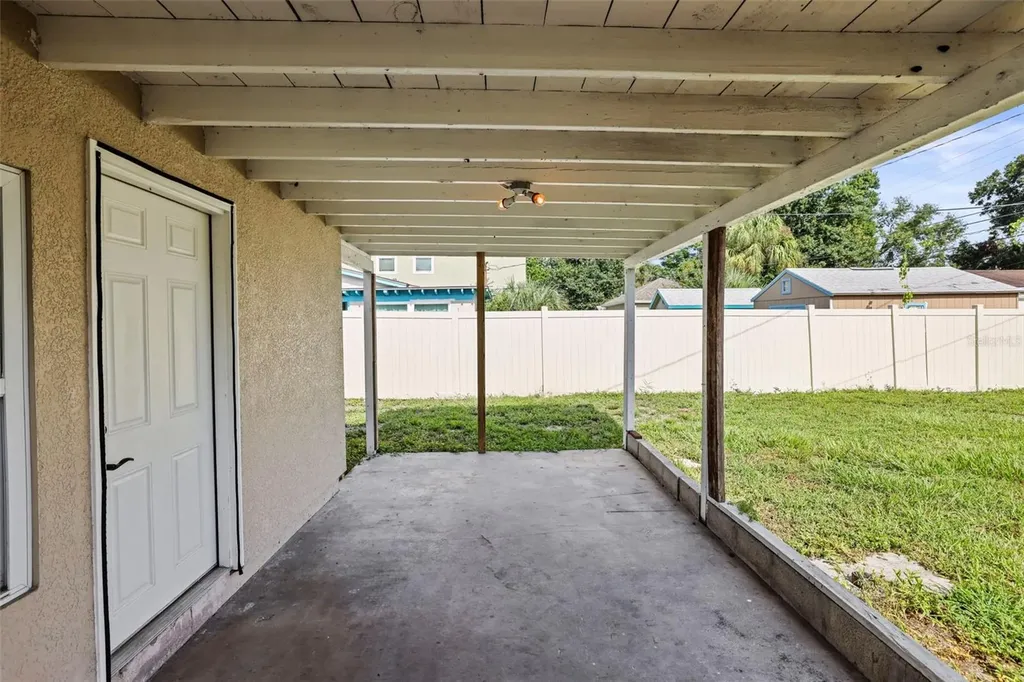 2601 16th Avenue N St Petersburg FL 33713
