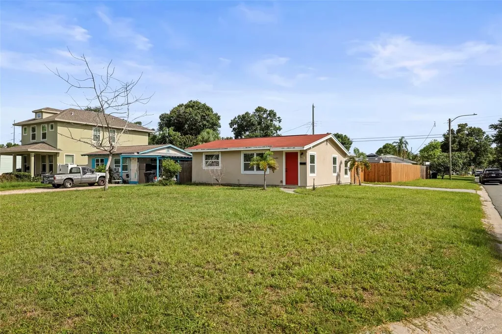 2601 16th Avenue N St Petersburg FL 33713