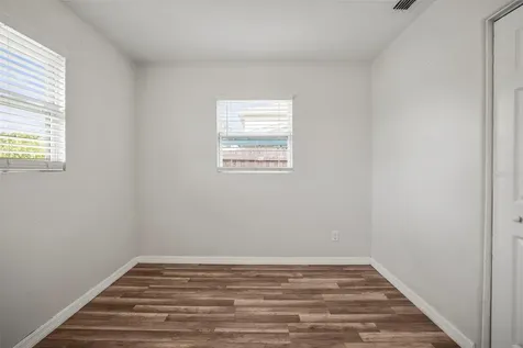 2601 16th Avenue N St Petersburg FL 33713