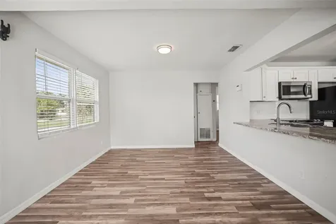 2601 16th Avenue N St Petersburg FL 33713