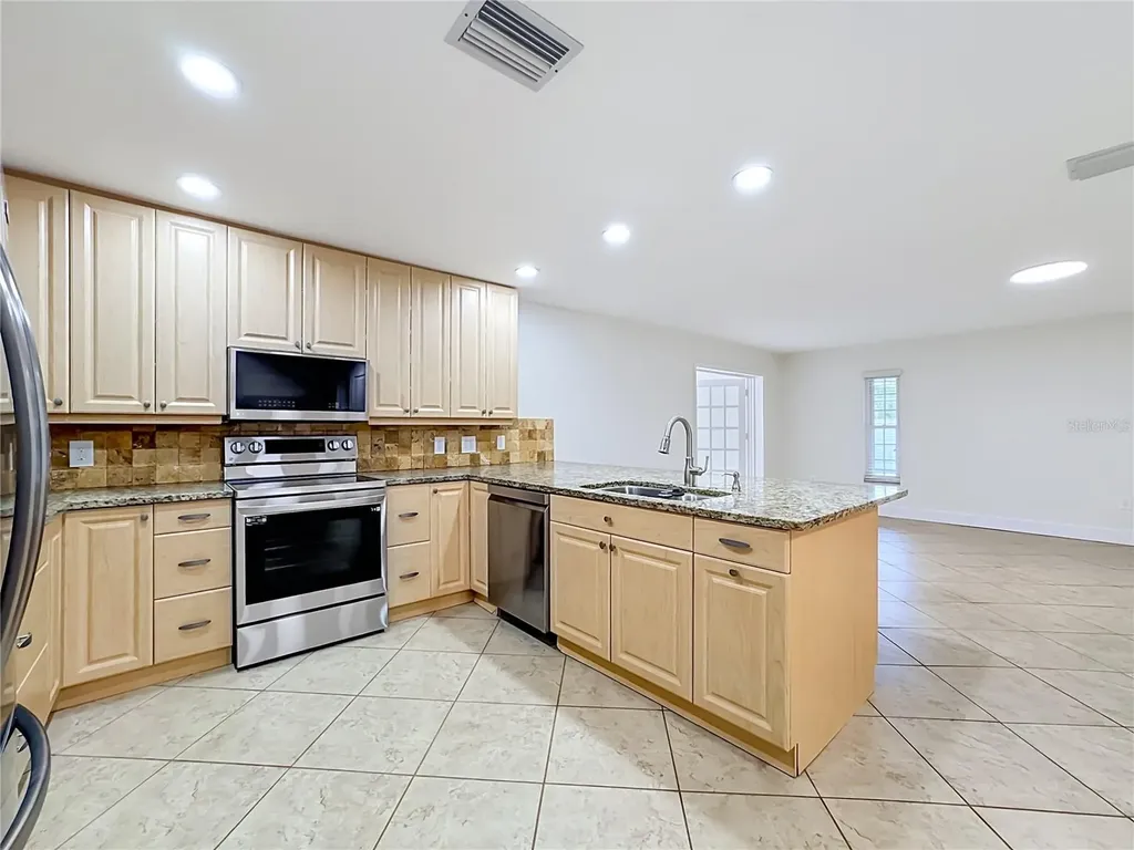 2103 162nd Street E Bradenton FL 34211