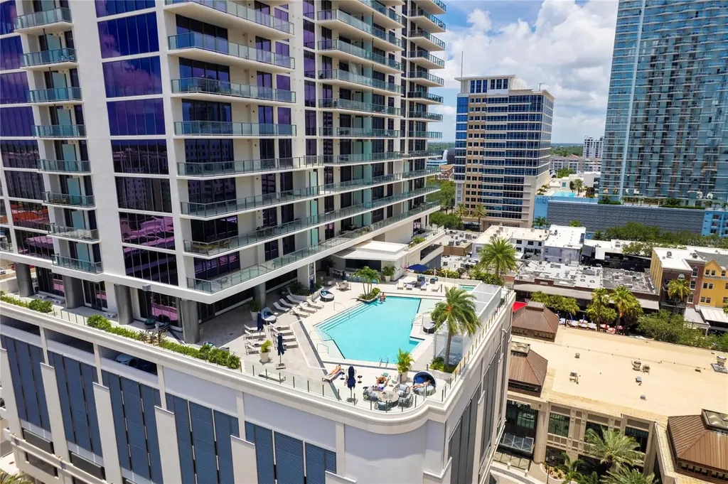 275 1st Avenue S St Petersburg FL 33701