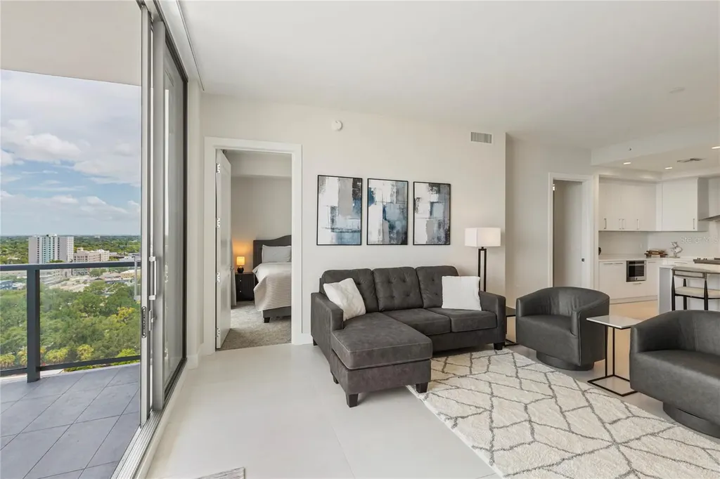 275 1st Avenue S St Petersburg FL 33701