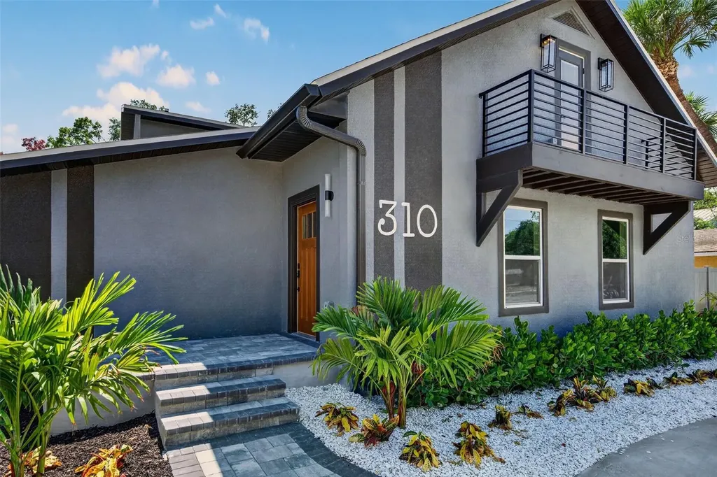 310 Park Street N St Petersburg FL 33710