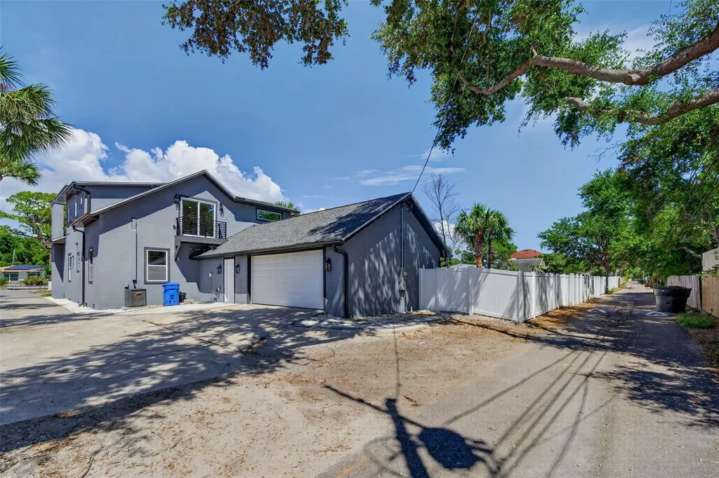 310 Park Street N St Petersburg FL 33710