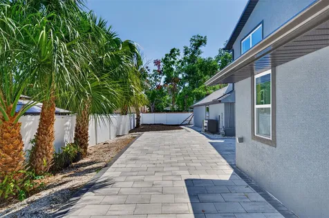 310 Park Street N St Petersburg FL 33710