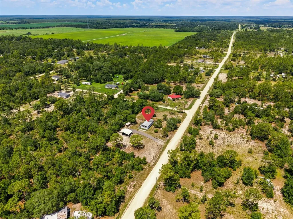 13330 SE 21st Place Morriston FL 32668
