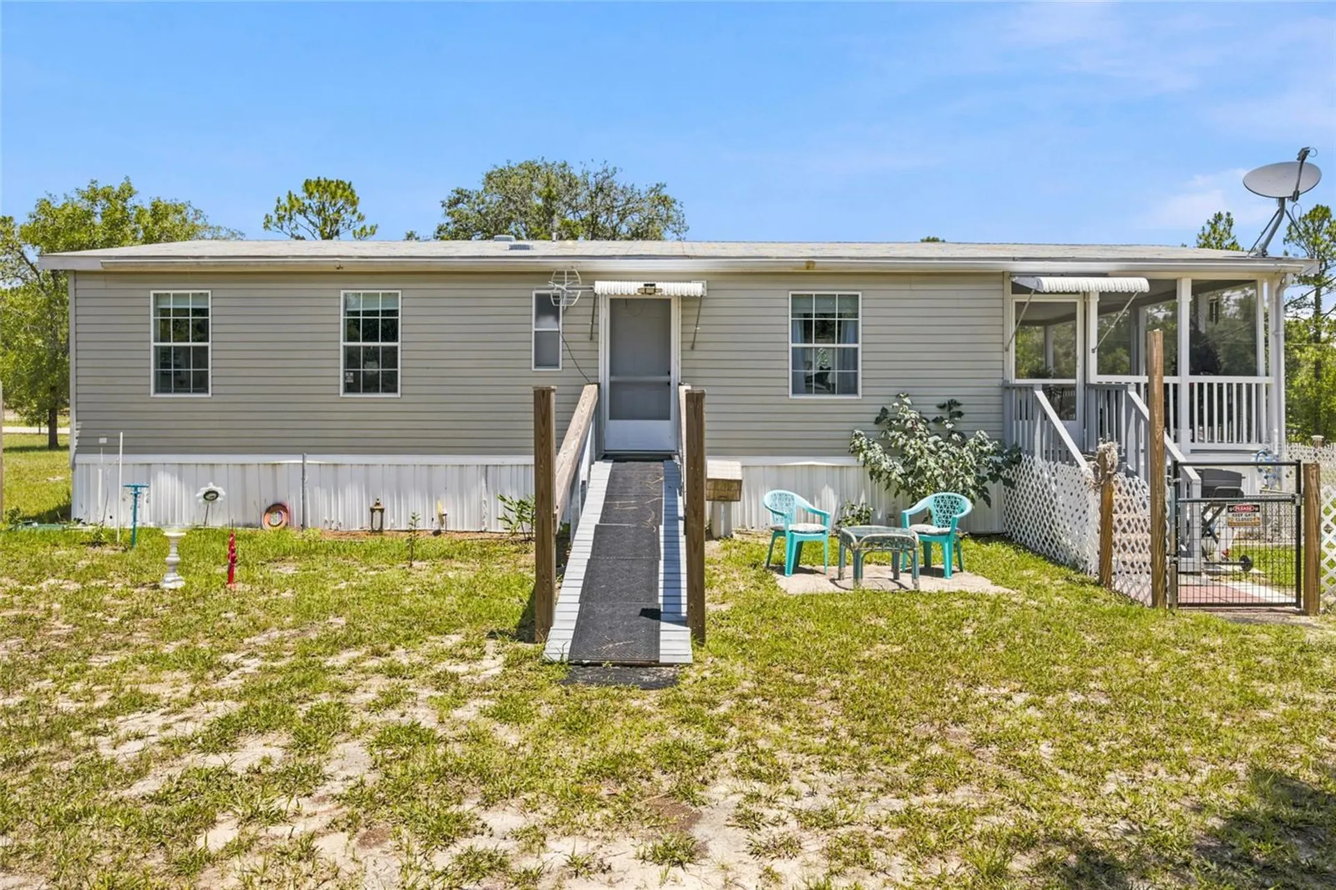 13330 SE 21st Place Morriston FL 32668