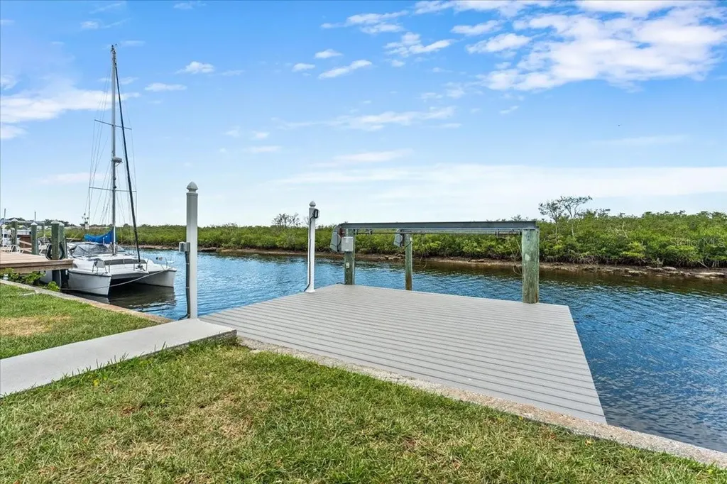 4147 Marine Parkway New Port Richey FL 34652