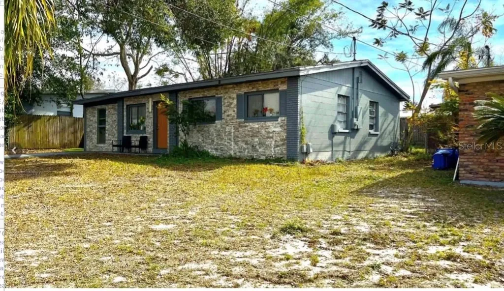 7011 Conifer Drive Tampa FL 33637