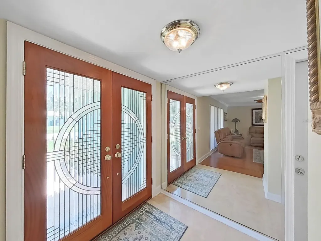 1110 Mclean Street Dunedin FL 34698