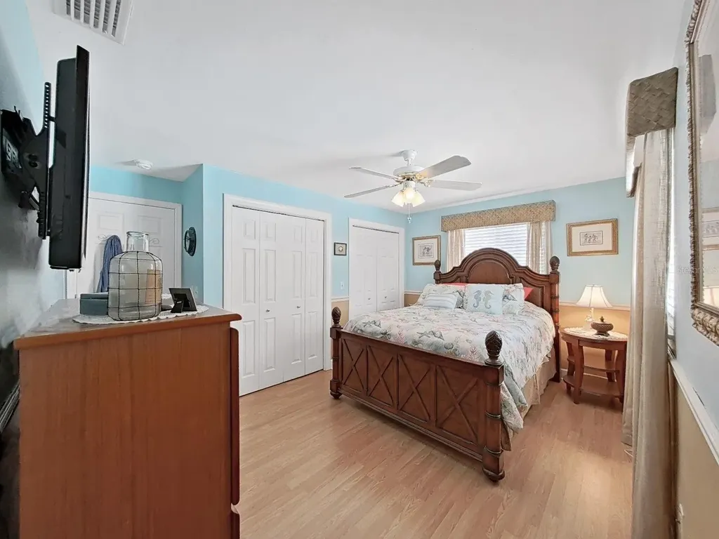 1110 Mclean Street Dunedin FL 34698
