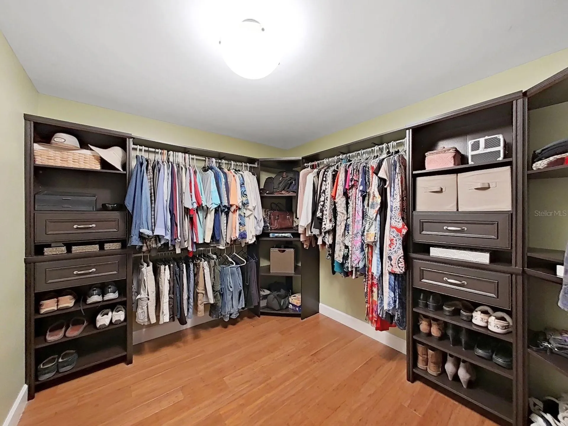 1110 Mclean Street Dunedin FL 34698
