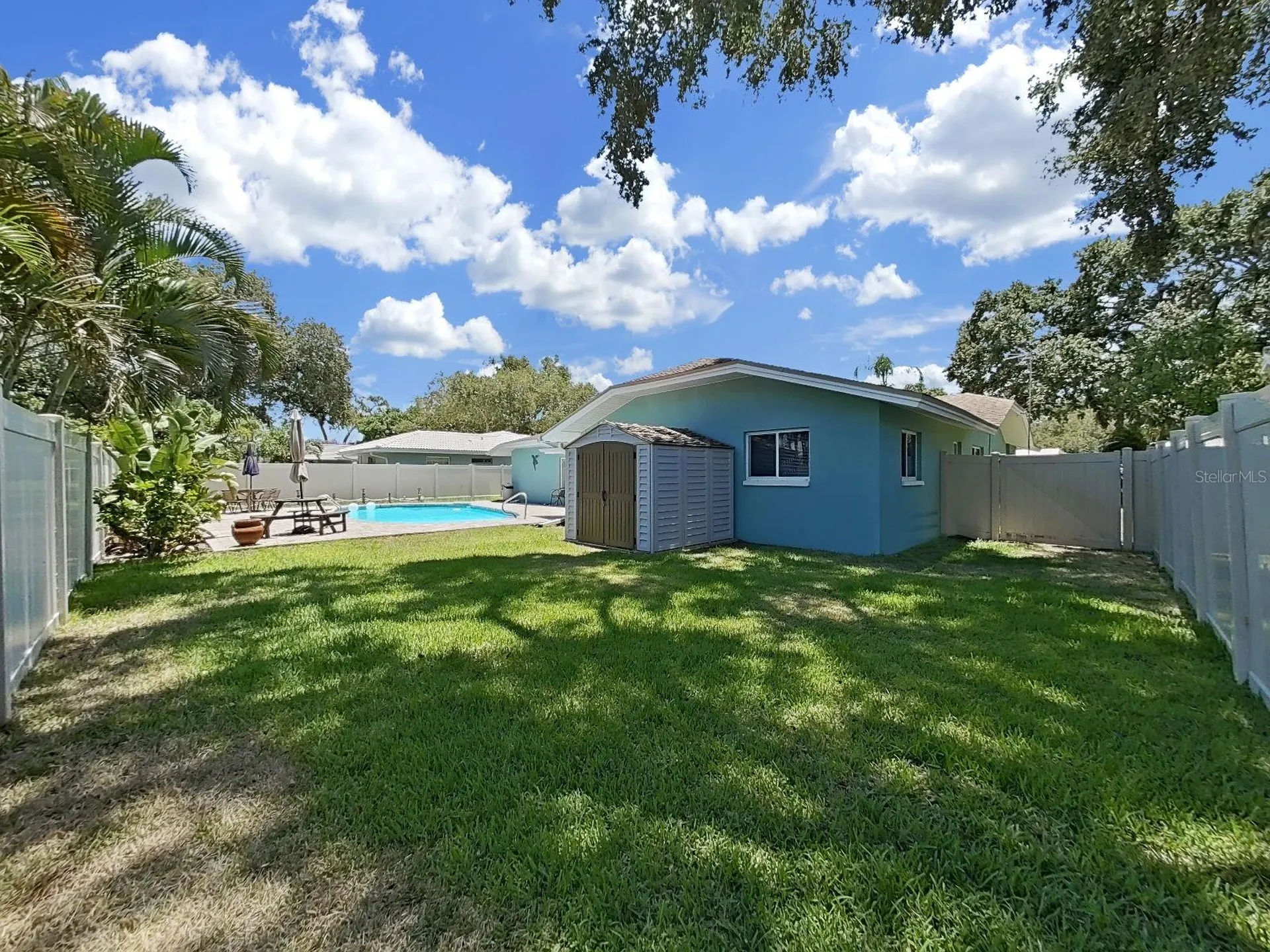 1110 Mclean Street Dunedin FL 34698