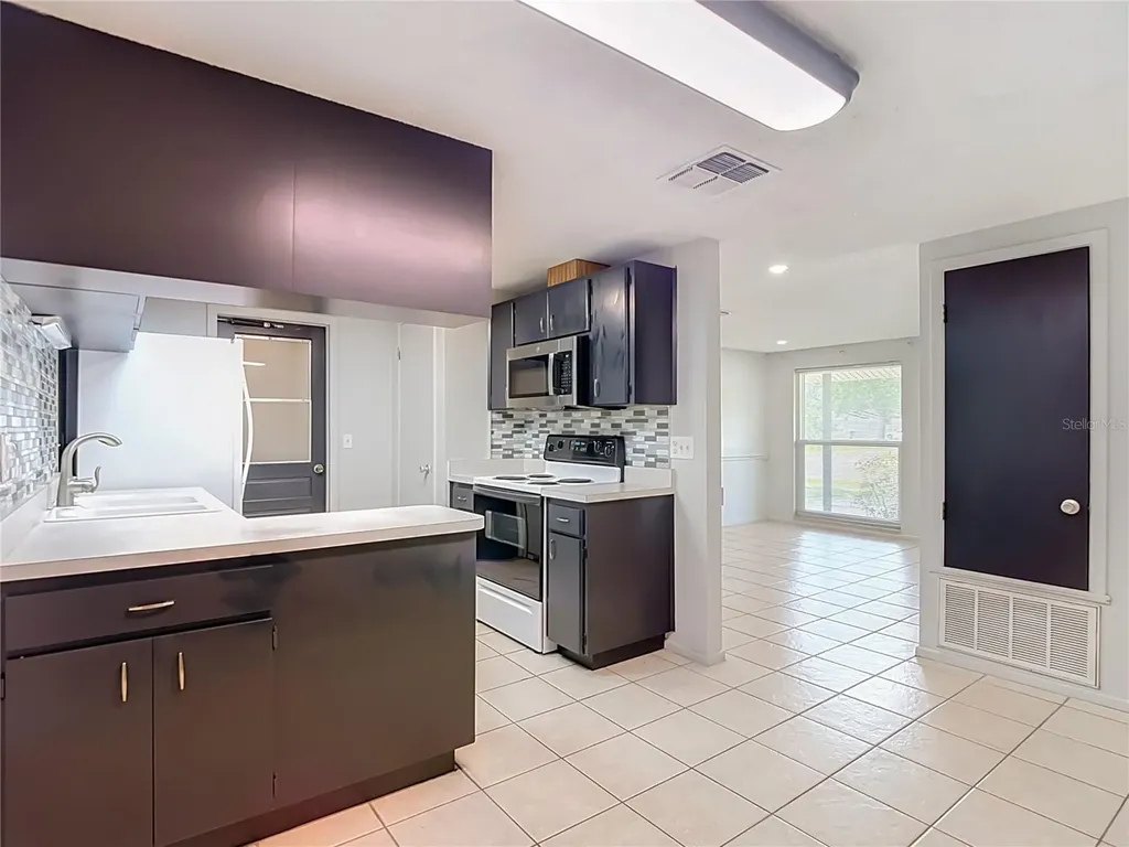 7916 Woodgrove Circle Tampa FL 33615