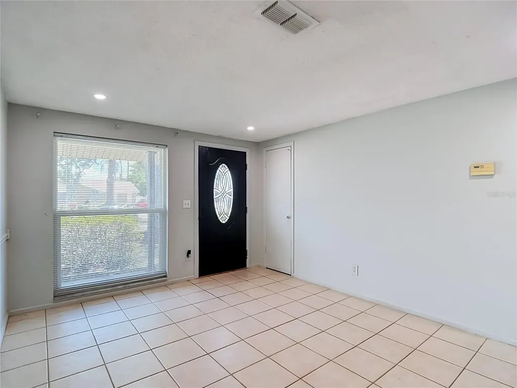 7916 Woodgrove Circle Tampa FL 33615