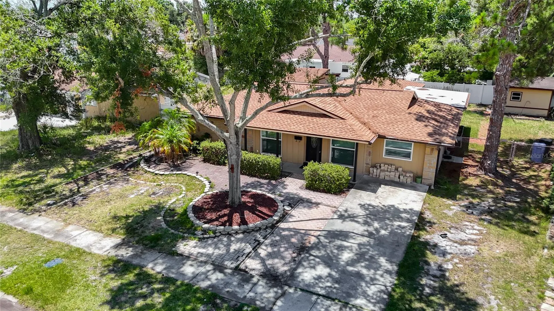 7916 Woodgrove Circle Tampa FL 33615