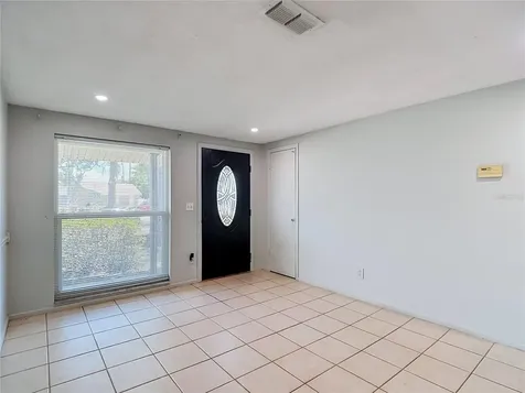 7916 Woodgrove Circle Tampa FL 33615