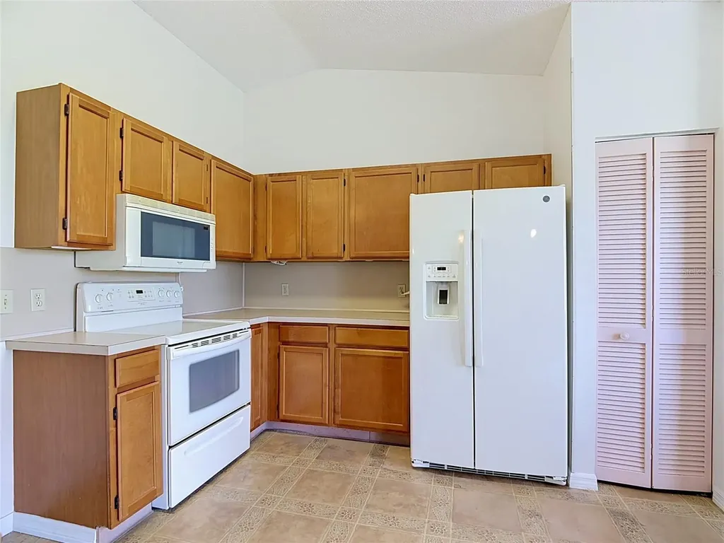 6121 Kittiwake Drive Lakeland FL 33809
