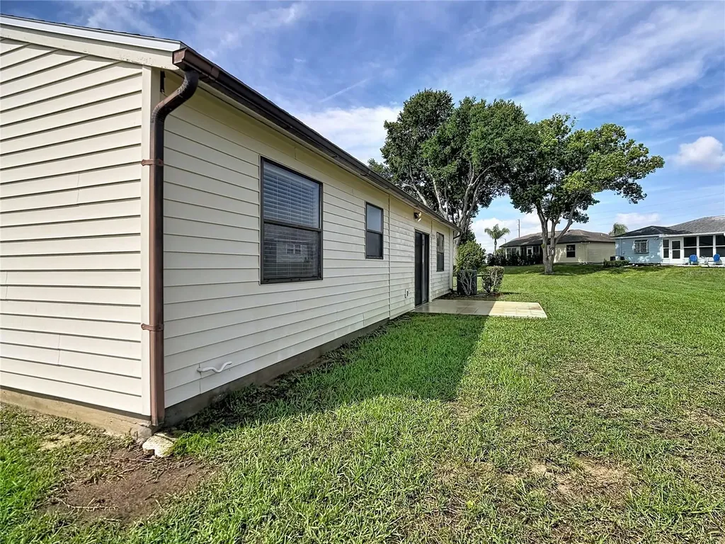 6121 Kittiwake Drive Lakeland FL 33809