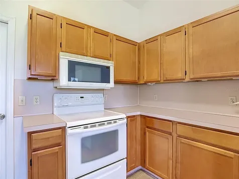 6121 Kittiwake Drive Lakeland FL 33809