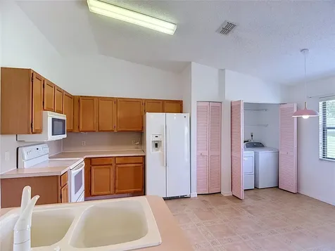 6121 Kittiwake Drive Lakeland FL 33809