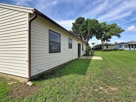 6121 Kittiwake Drive Lakeland FL 33809