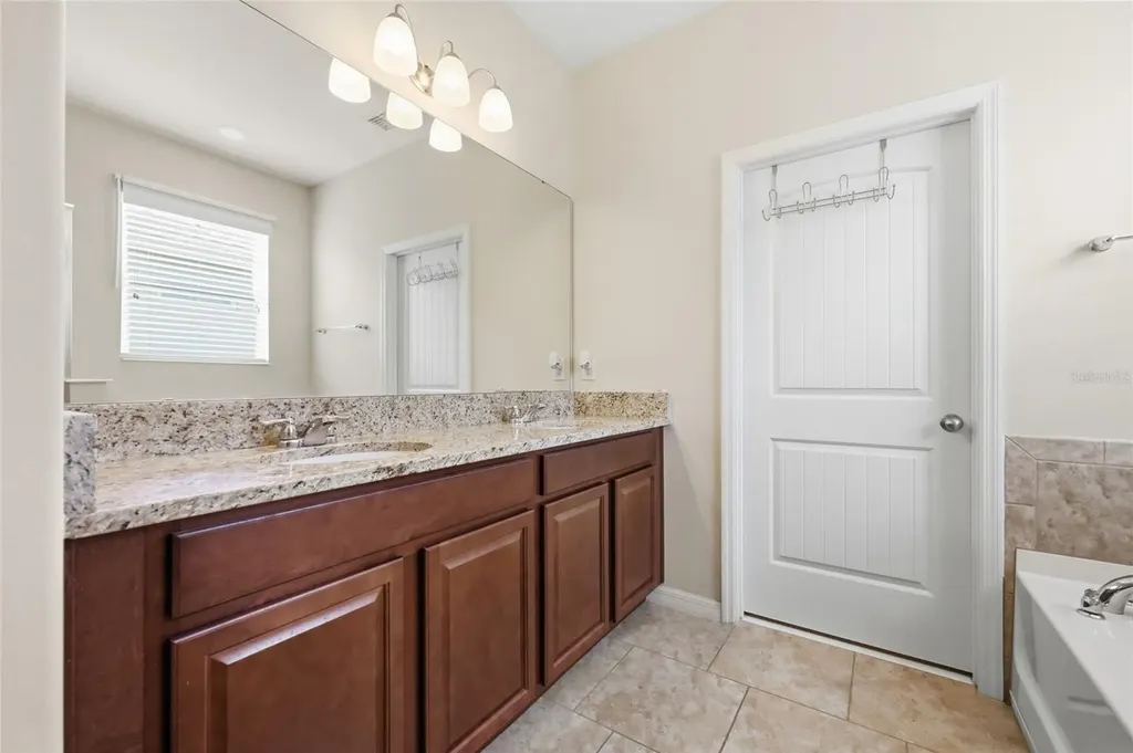 276 Drayton Avenue Davenport FL 33837