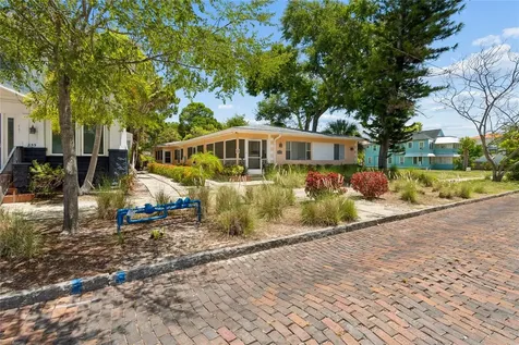 247 6th Avenue N St Petersburg FL 33701