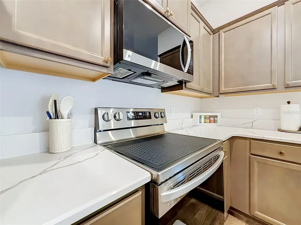 5053 N Triple Eagle Path Beverly Hills FL 34465