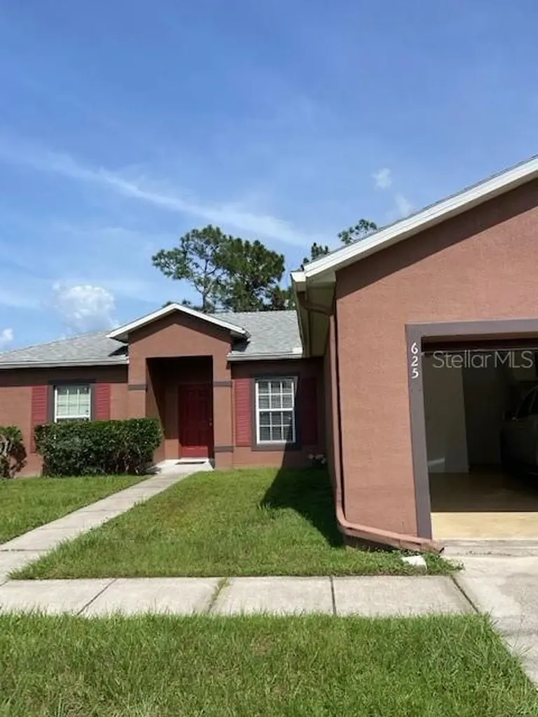 625 S Delmonte Court Kissimmee FL 34758