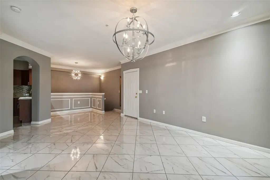 1201 Bay Club Circle Tampa FL 33607