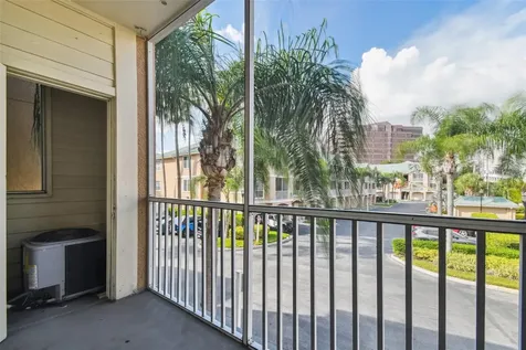 1201 Bay Club Circle Tampa FL 33607