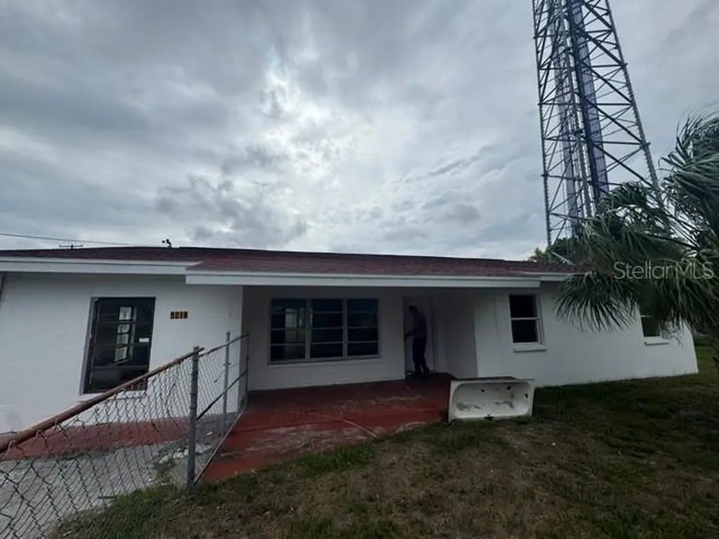 5018 Grand Boulevard New Port Richey FL 34652