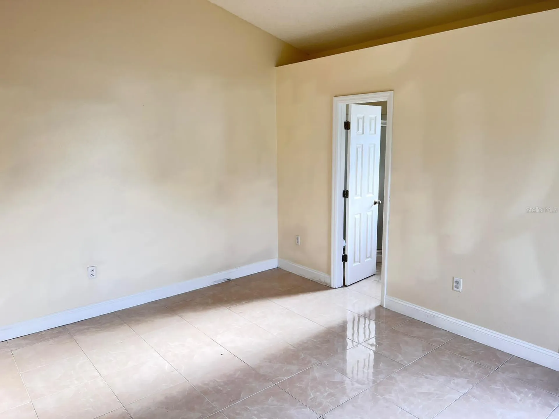 961 Derbyshire Drive Kissimmee FL 34758