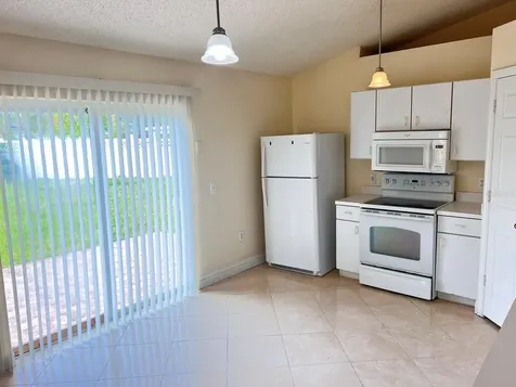 961 Derbyshire Drive Kissimmee FL 34758