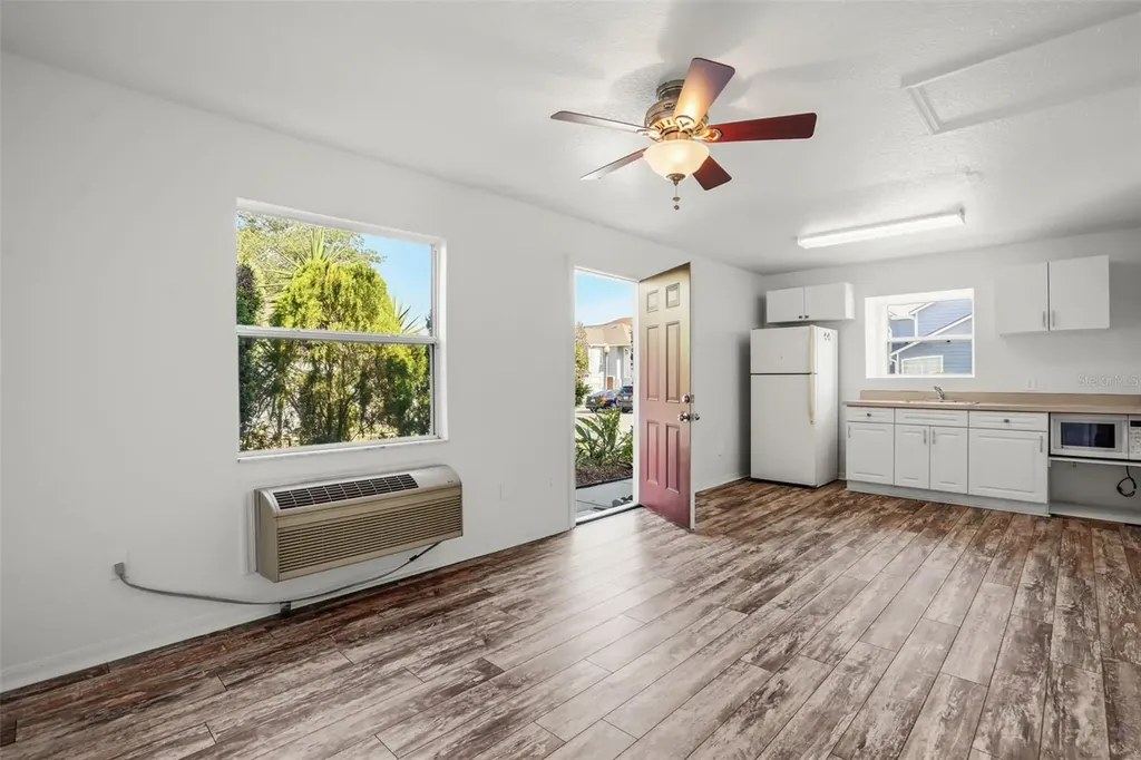 245 Mango Drive Davenport FL 33897