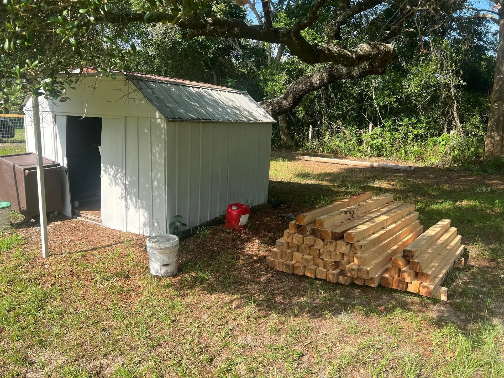 20456 SE 140th Street Umatilla FL 32784