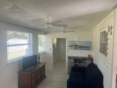 20456 SE 140th Street Umatilla FL 32784