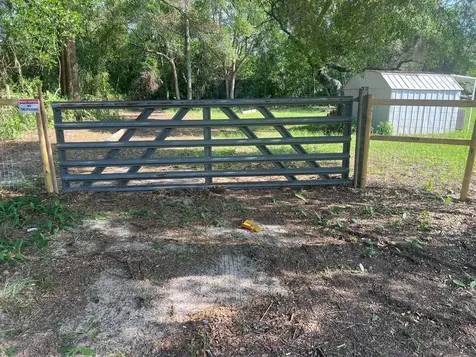 20456 SE 140th Street Umatilla FL 32784