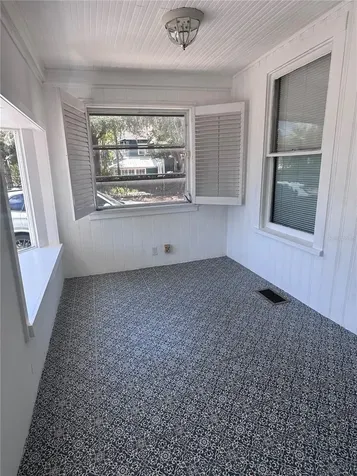 12 West Orange Tarpon Springs FL 34689