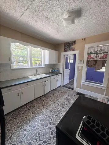12 West Orange Tarpon Springs FL 34689