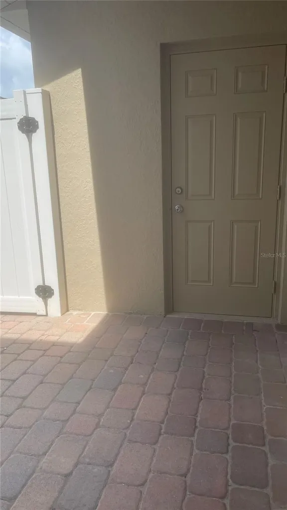 Orlando FL 32828