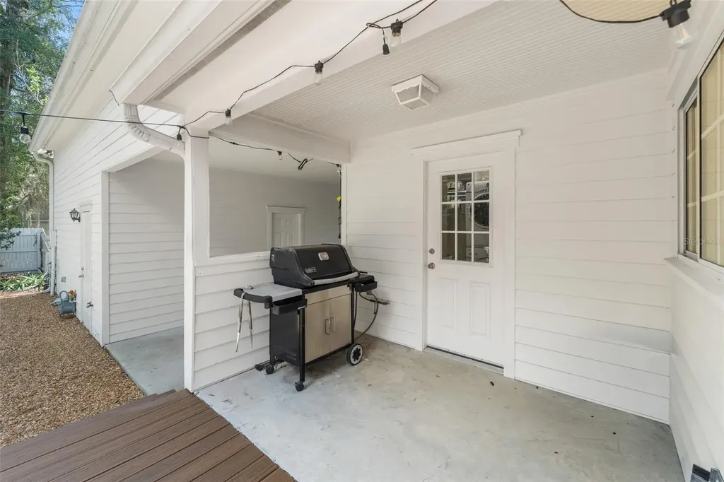13207 SW 2nd Avenue Newberry FL 32669