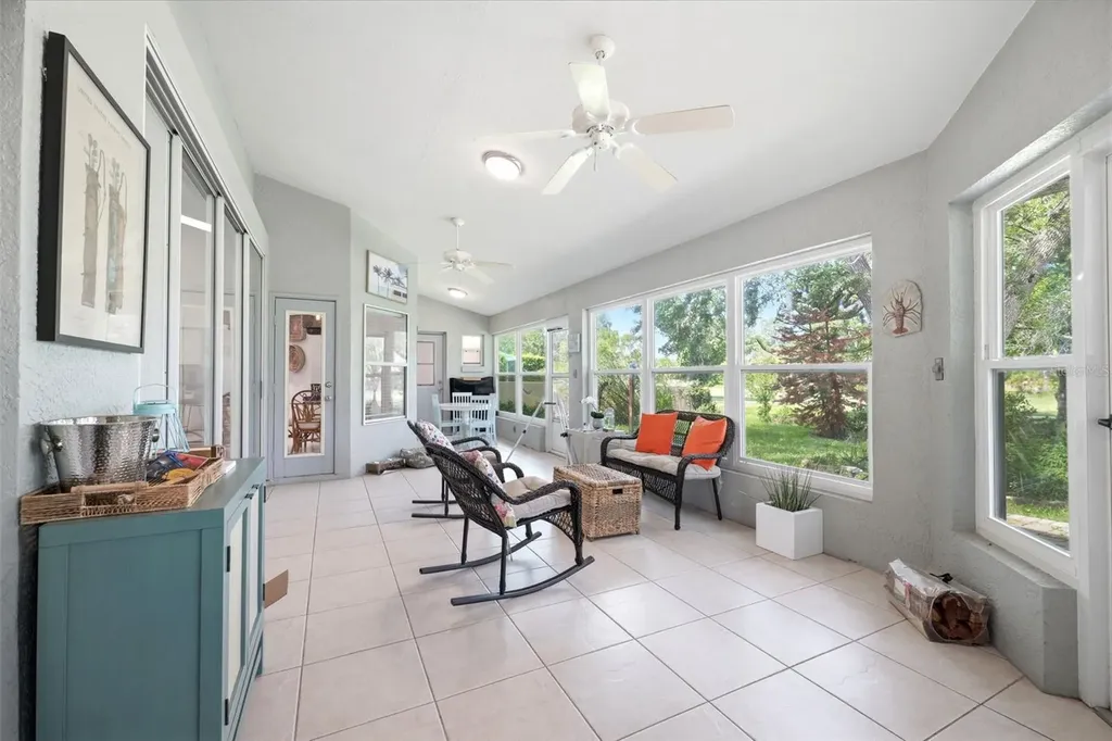 240 N Country Club Drive Crystal River FL 34429