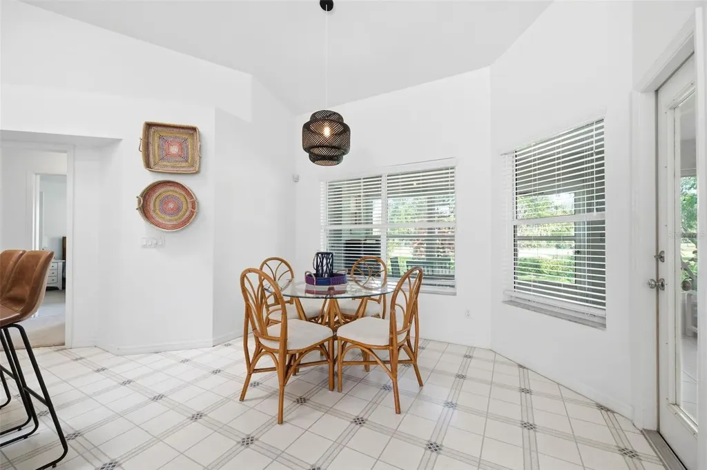 240 N Country Club Drive Crystal River FL 34429