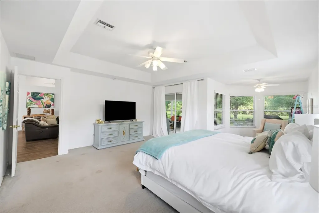240 N Country Club Drive Crystal River FL 34429